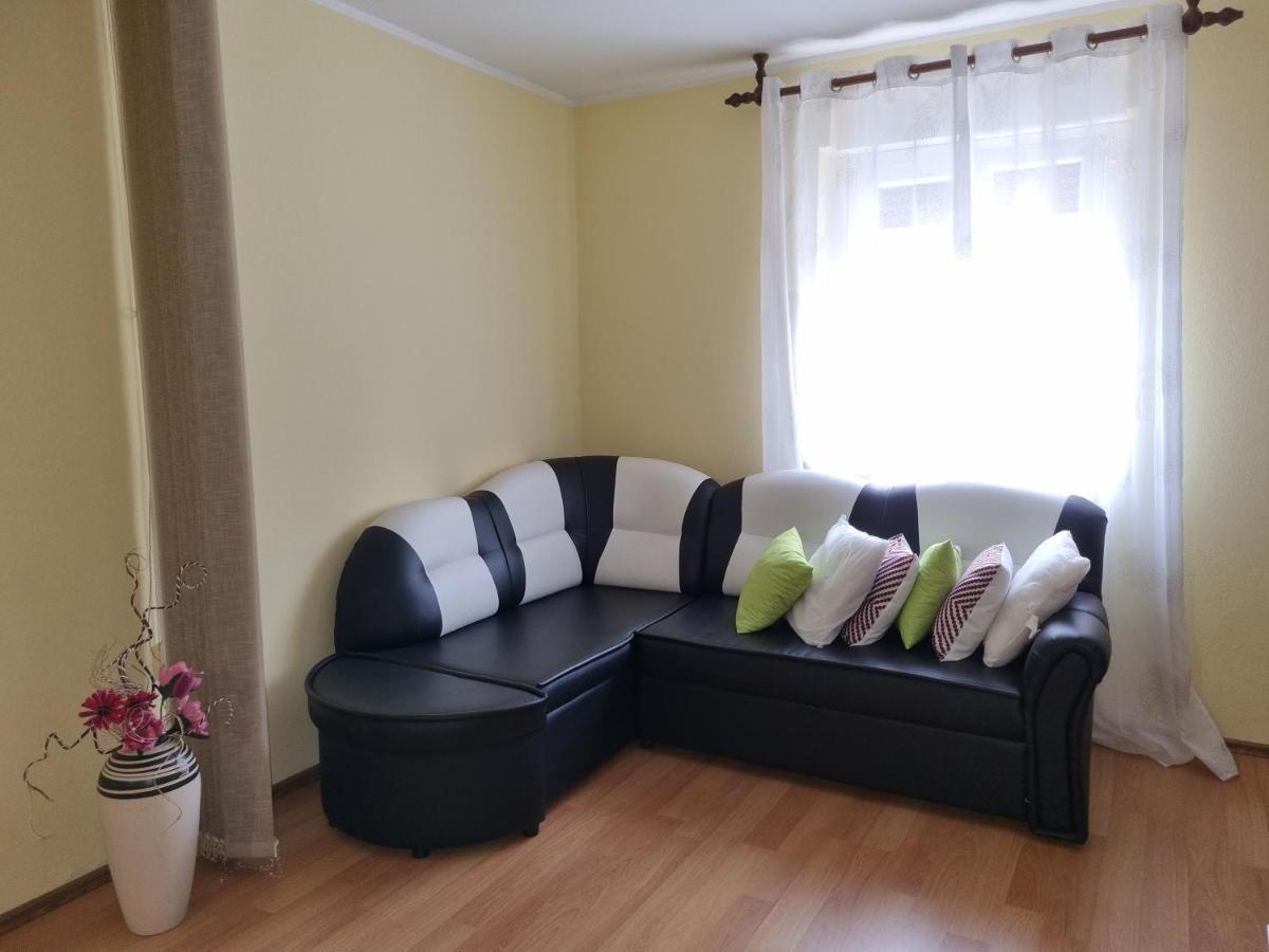 Apartment Sanja Pazin Exteriör bild